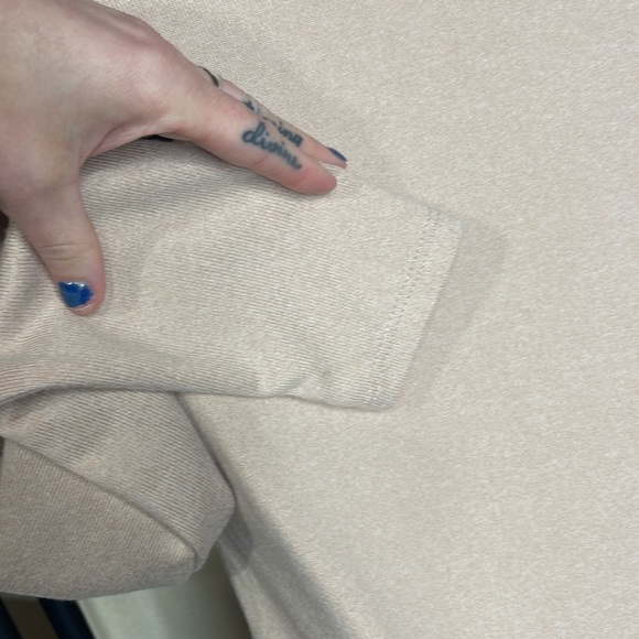 ❗️MOVING SALE❗️EUC- HIPPIE ROSE OVERSIZED LIGHT PINK SOFT LONG SLEEVE TOP XS - Picture 8 of 10